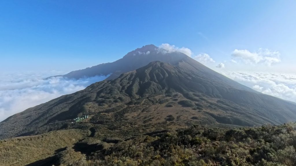 4-Day Mount Meru Trek